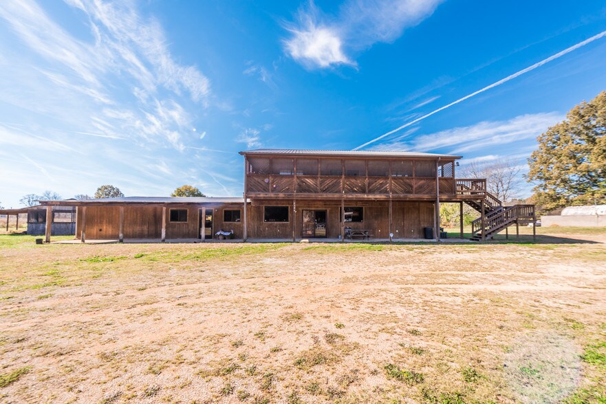More Photos Of 7386 Mt Carmel Rd, Decaturville Convenience Store For Sale