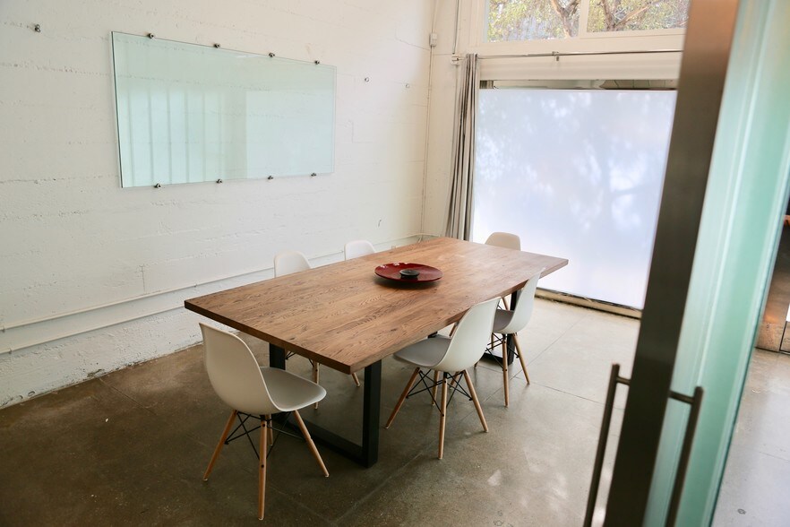 More Photos Of 320-330 Fell St, San Francisco Loft Creative Space For Lease