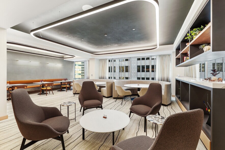 More Photos Of 717 Fifth Ave, New York Coworking Space