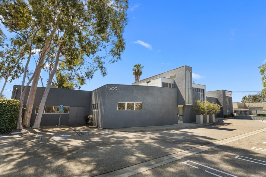 More Photos Of 1500 Olympic Blvd, Santa Monica Loft Creative Space For Sale
