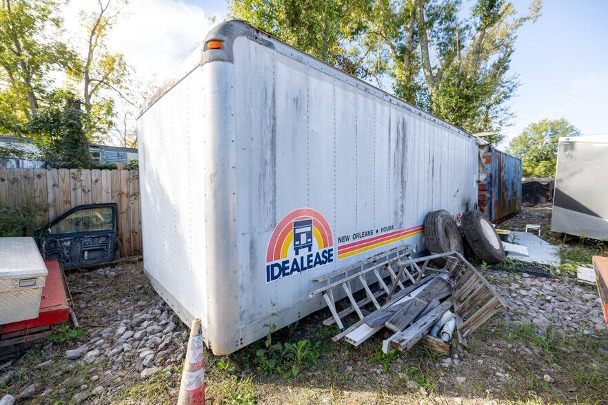 More Photos Of 493 W Park Ave, Thibodaux Flex For Lease