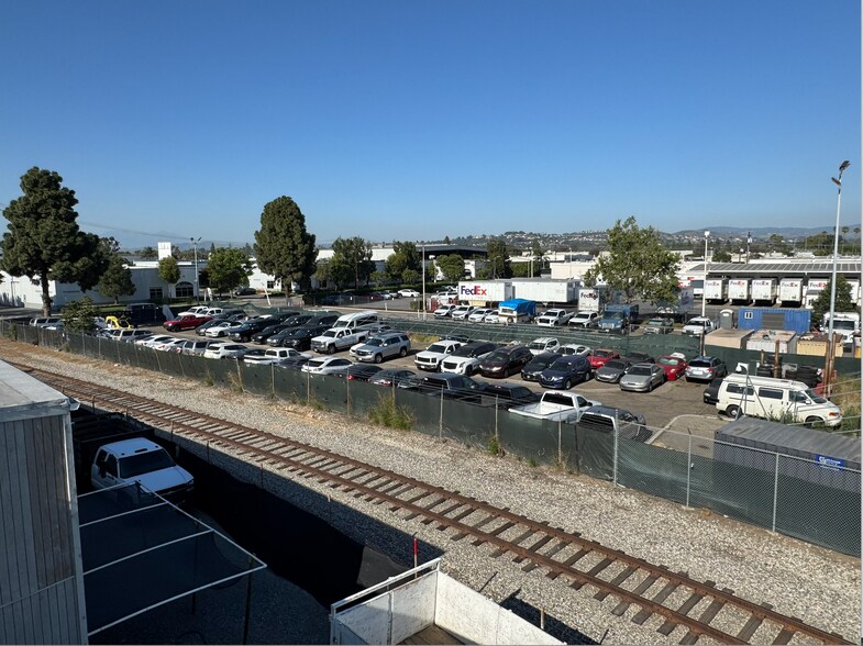 More Photos Of 400 Grove Avenue, Orange Land For Lease