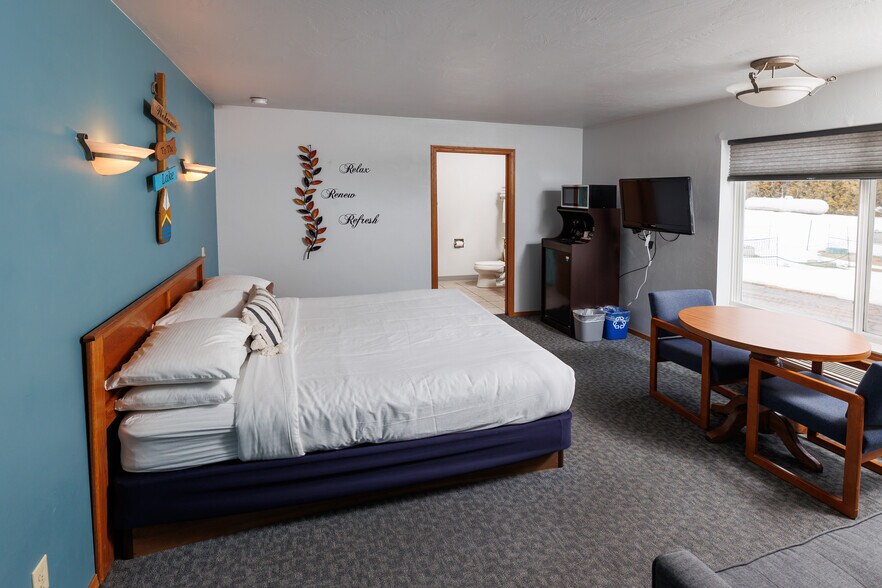 More Photos Of 6269 Wi-57, Sturgeon Bay Hotel For Sale