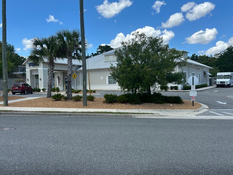 More Photos Of 310 Longview Ave, Lady Lake Medical For Sale