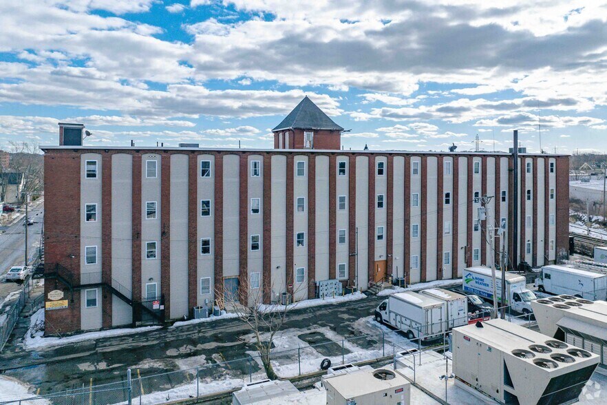 More Photos Of 49 Blanchard St, Lawrence Warehouse For Sale