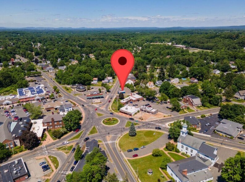 More Photos Of 55 White Ave, East Longmeadow Freestanding For Lease