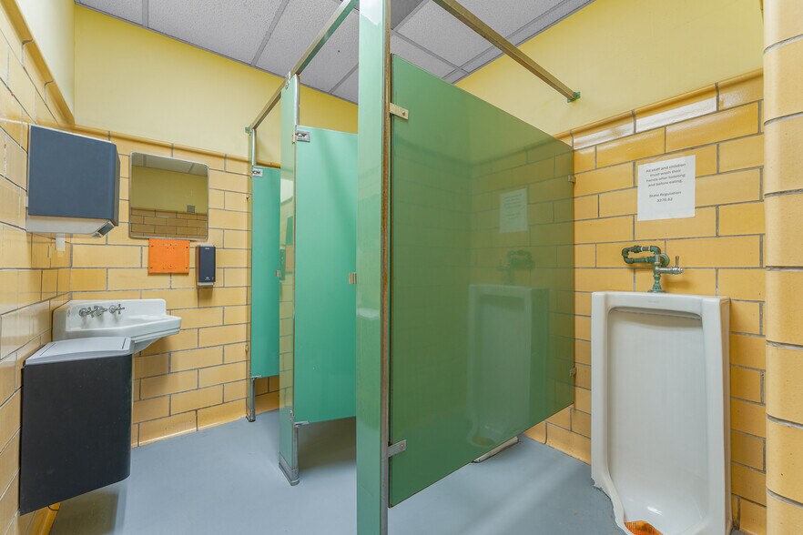 More Photos Of 300 North St, Waynesburg Schools For Sale