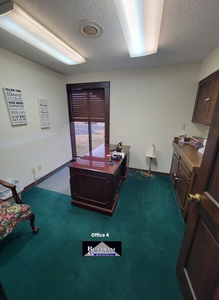 More Photos Of 3111 McClelland Blvd., Joplin Office For Sale