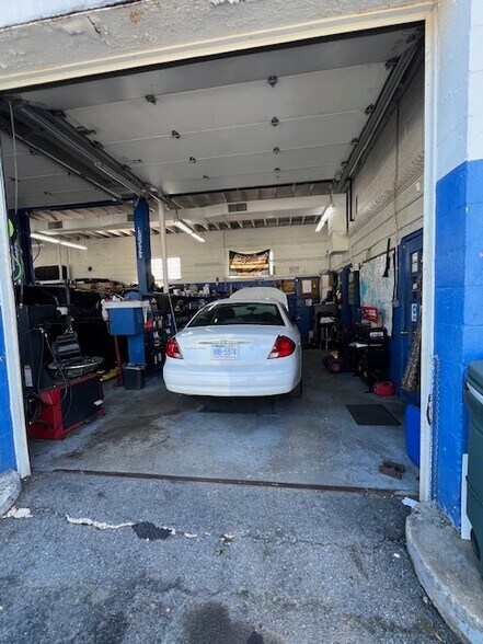 More Photos Of 401 US-70, Connelly Springs General Retail For Sale