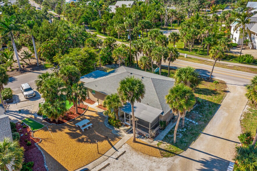 Primary Photo Of 832 Donax St, Sanibel Apartments For Sale