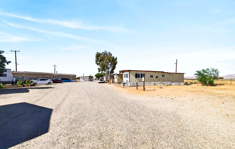 More Photos Of 11398 B Bartlett Ave, Adelanto Manufactured Housing Mobile Home Park For Sale