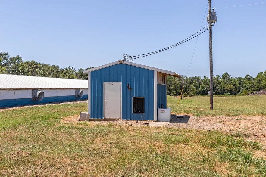 More Photos Of 4599 US Highway 84 W, Timpson Specialty For Sale
