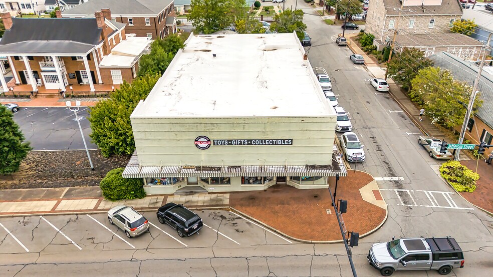 More Photos Of 17 Jefferson St, Newnan General Retail For Sale