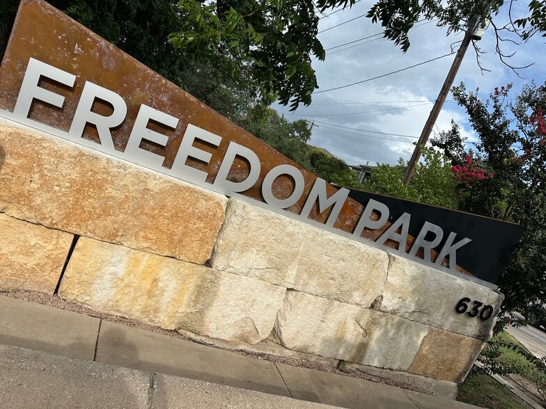 More Photos Of 630 Ralph Ablanedo Dr, Austin Unknown For Lease