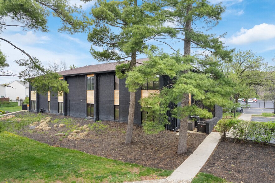 More Photos Of 3520 Snouffer Rd, Columbus Office For Sale