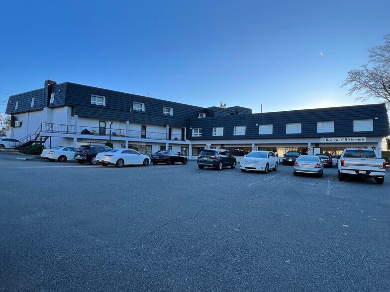 More Photos Of 460 Ridgedale Ave, East Hanover Storefront Retail Office For Lease