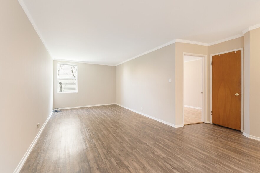 More Photos Of 5947-5949 Geary Blvd, San Francisco Apartments For Sale