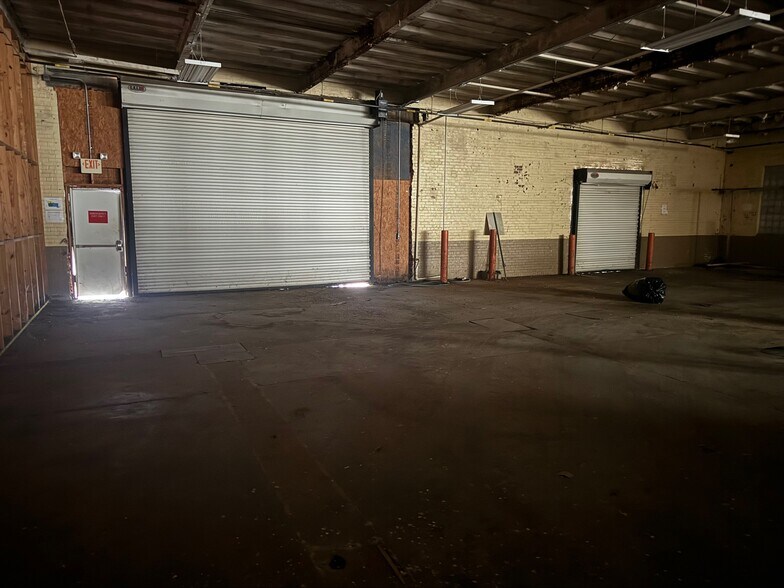 More Photos Of 1002 Douglas Ave, Opp Manufacturing For Lease