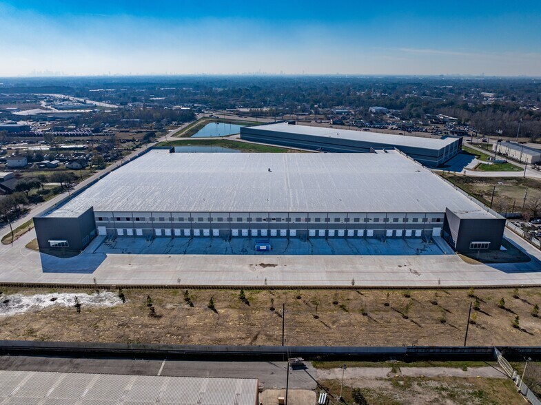 More Photos Of 12020 State Highway 249, Houston Unknown For Lease