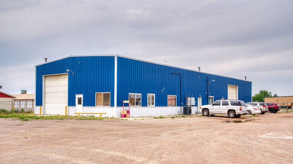 More Photos Of 405 Beech St, Gillette Warehouse For Sale