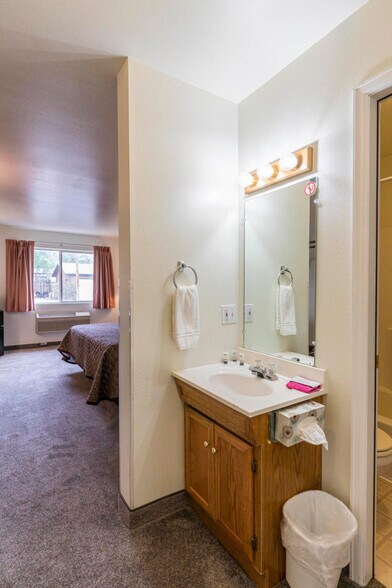 More Photos Of 605 4th Ave, Fort Garland Hotel For Sale