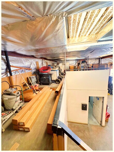 More Photos Of 229 W Foster Ave, Henderson Service For Sale