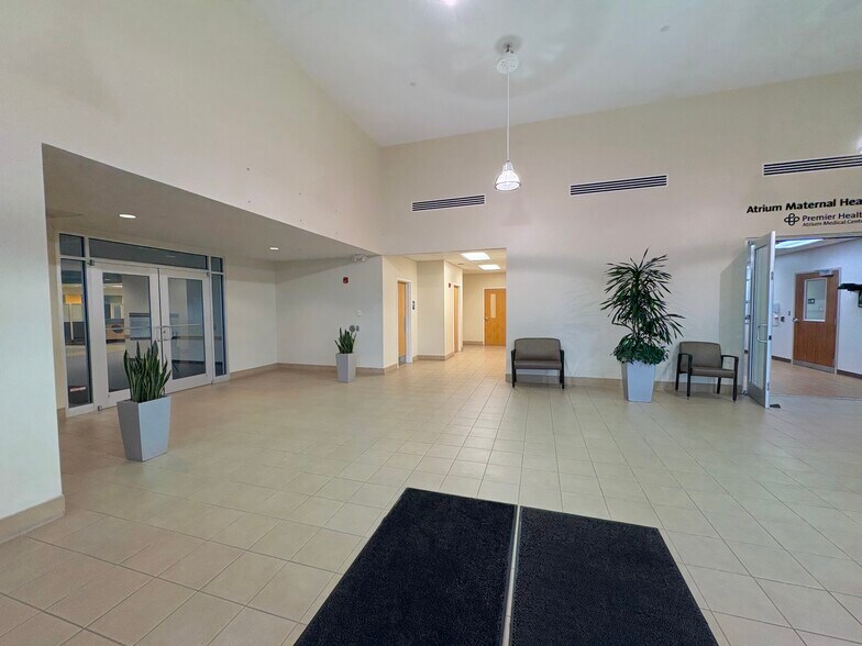 More Photos Of 100 Campus Loop Rd, Middletown Medical For Lease