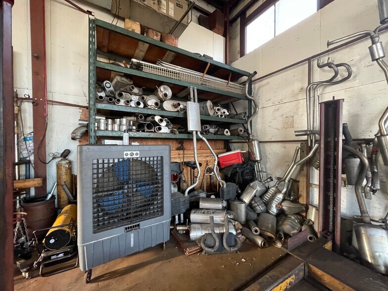 More Photos Of 2285 Crain Hwy, Waldorf Auto Repair For Sale