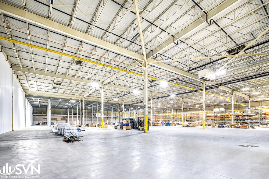 More Photos Of 791 Freight Blvd, Lexington Warehouse For Lease