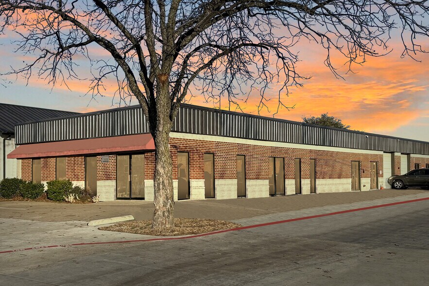 Primary Photo Of 1103 Keller Pky, Keller Light Distribution For Lease