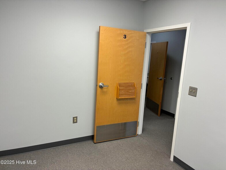 More Photos Of 1507 N Road St, Elizabeth City Medical For Lease