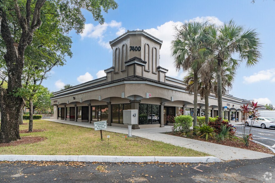 Primary Photo Of 7400-7448 Wiles Rd, Coral Springs Storefront Retail Office For Lease