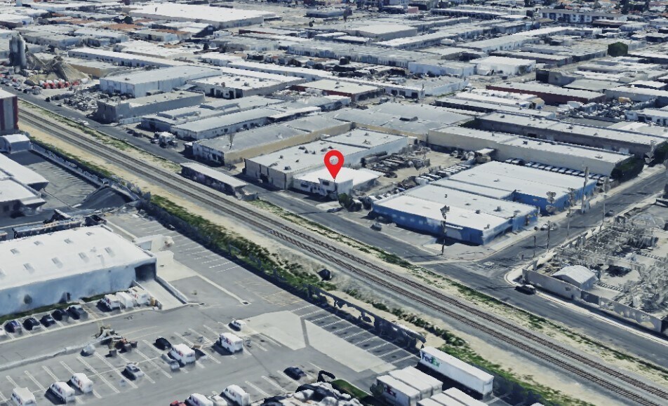 More Photos Of 13244 Raymer St, North Hollywood Warehouse For Lease