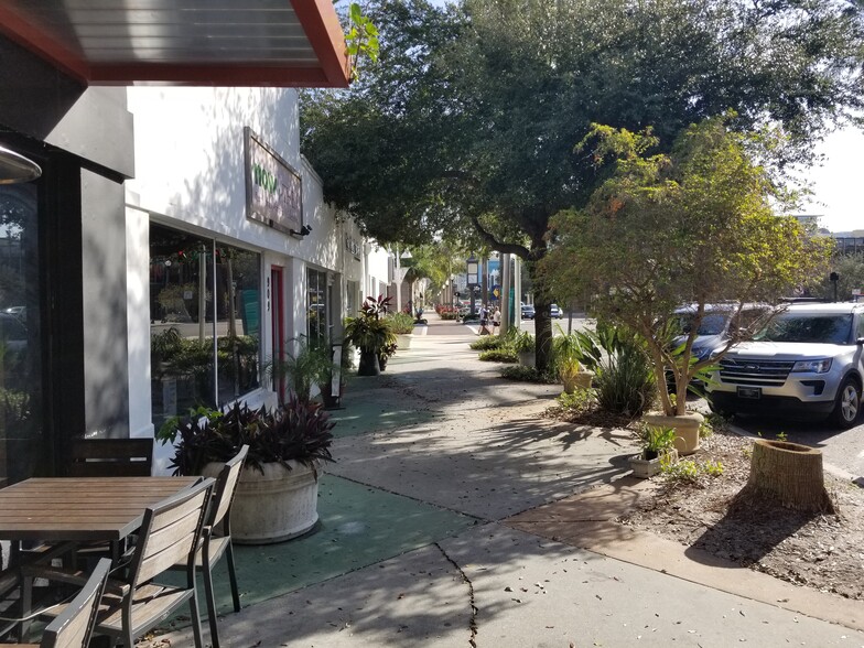More Photos Of 905-909 Central Ave, Saint Petersburg Storefront For Lease