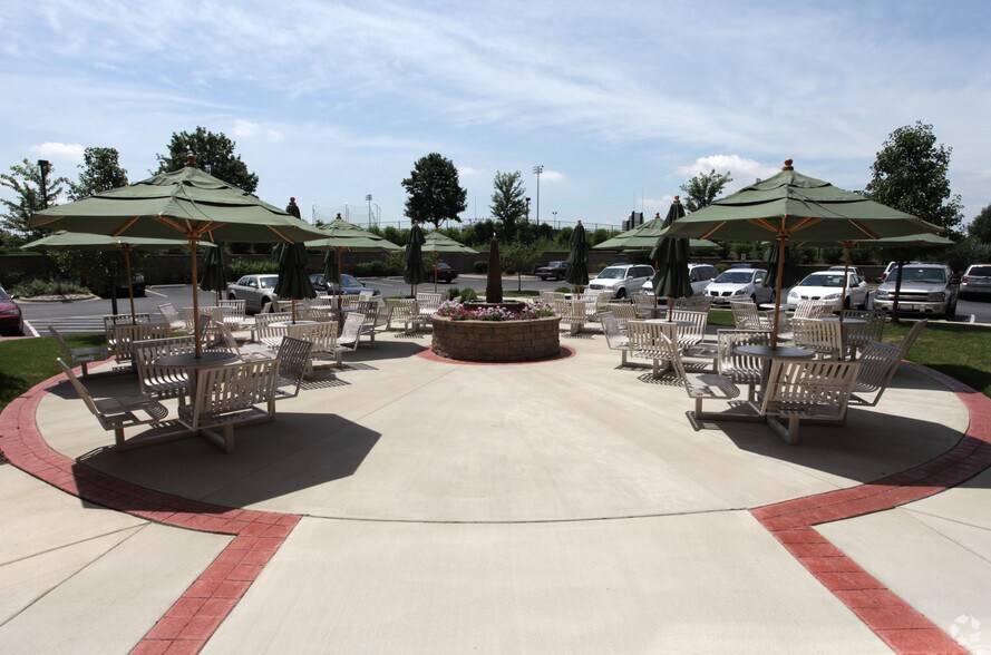 More Photos Of 9645 Lincolnway Ln, Frankfort Storefront Retail Office For Lease