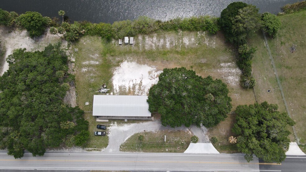 More Photos Of 3606 U.S. 441, Okeechobee Warehouse For Lease