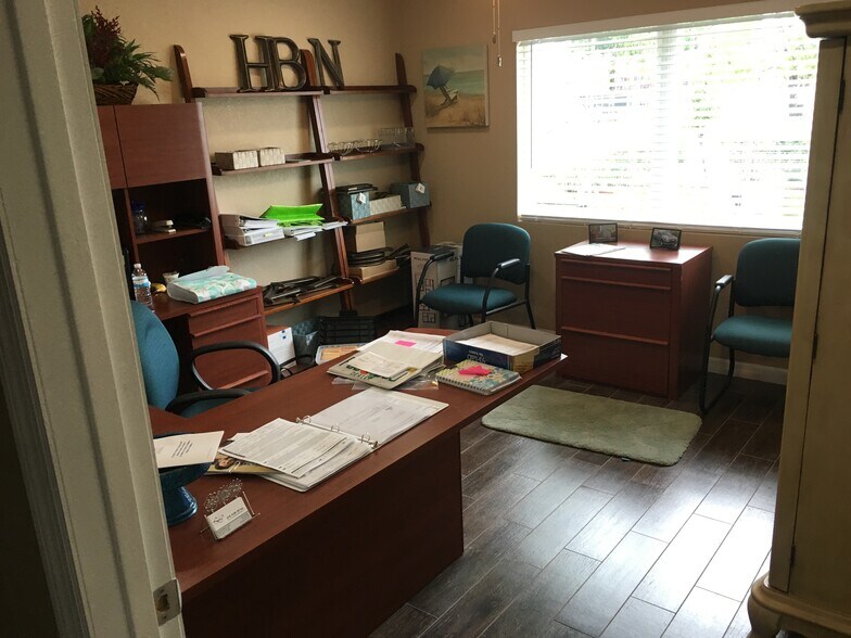 More Photos Of 1742 Canova St SE, Palm Bay Auto Repair For Sale