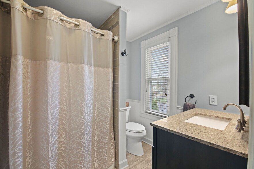 More Photos Of 18 Elm St, Rocky Hill Office Residential For Sale