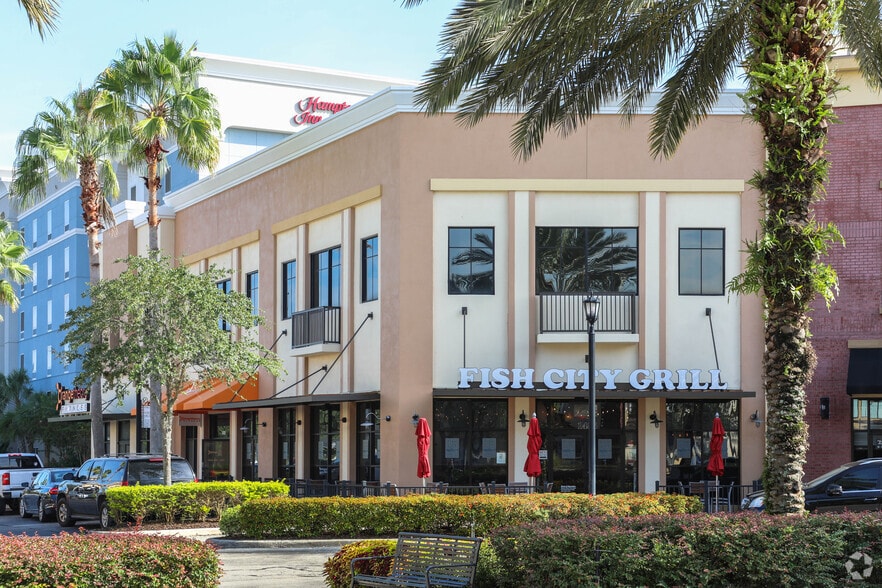 More Photos Of 1479 Town Center Dr, Lakeland Unknown For Lease