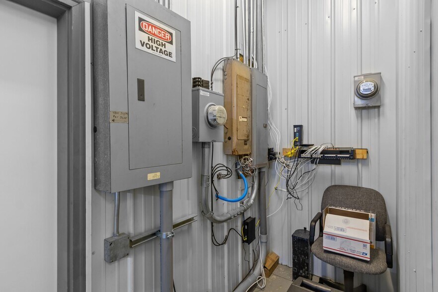 More Photos Of N7658 County Highway WH, Taycheedah Manufacturing For Sale