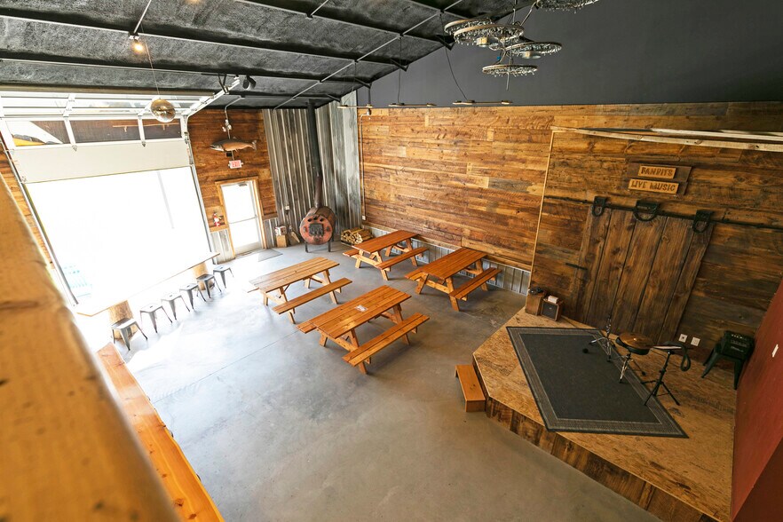 More Photos Of 125 & 139 Hannon Ln, Darby Restaurant For Sale