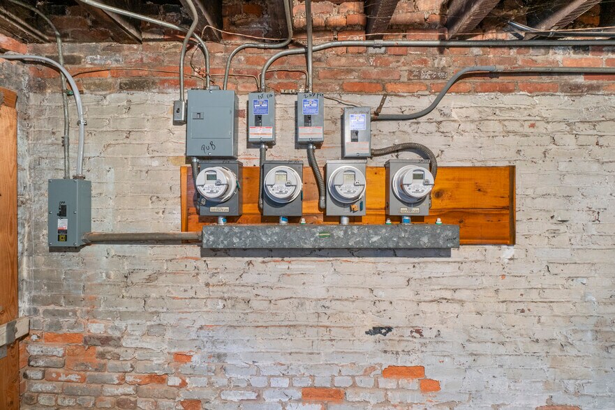 More Photos Of 2708 Maryland Ave, Baltimore Multifamily For Sale