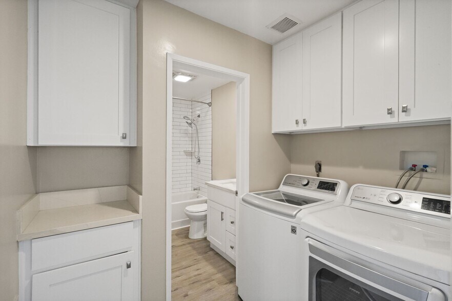 More Photos Of 18103 Coastline Dr, Malibu Apartments For Sale