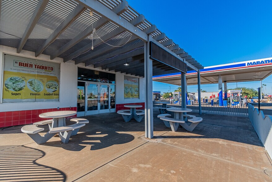 More Photos Of 611 E Main St, Somerton Service Station For Sale