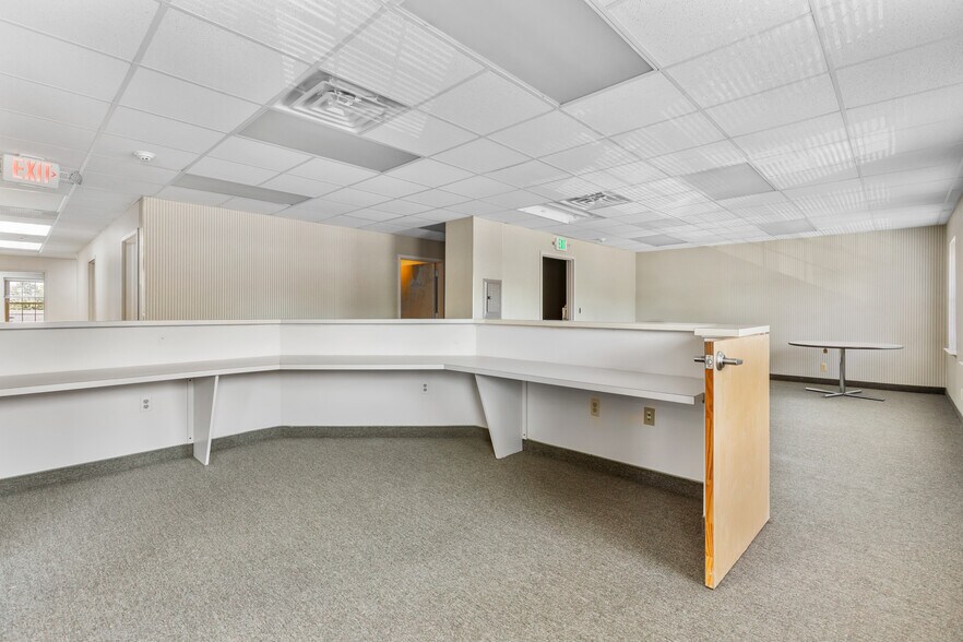 More Photos Of 50 S Franklin Tpke, Ramsey Medical For Lease