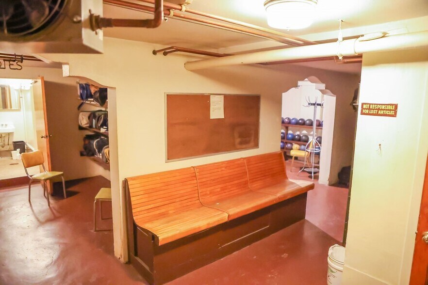 More Photos Of 616 Main St, Norway Restaurant For Sale