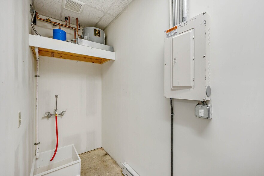 More Photos Of 1331 E Colfax Ave, Denver Freestanding For Lease