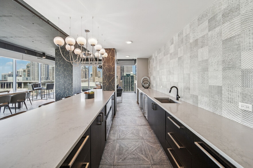 More Photos Of 200 E Illinois St, Chicago Apartments For Sale