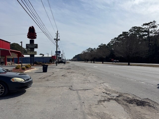 More Photos Of 1911 Lejeune Blvd, Jacksonville Storefront Retail Office For Lease