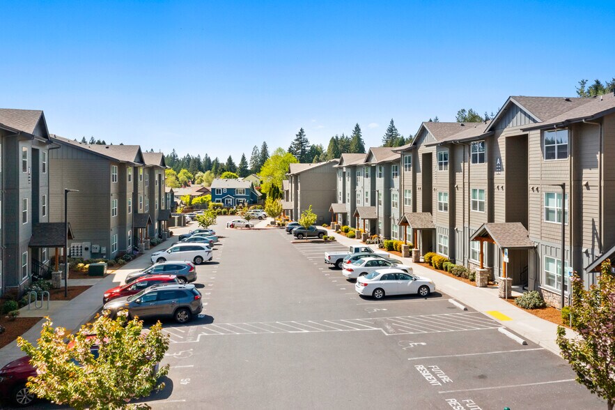 More Photos Of 17101 Ruben Ln, Sandy Apartments For Sale